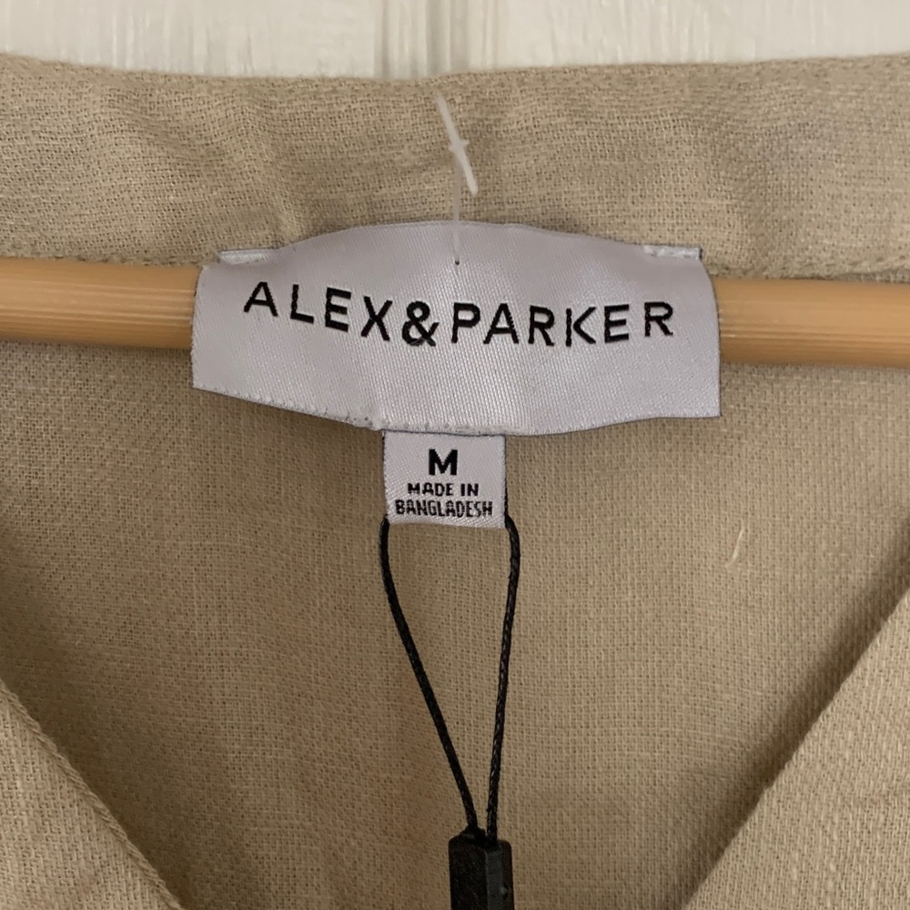 Alex & Parker stone linen flutter sleeve blouse womens new - Picture 5 of 7